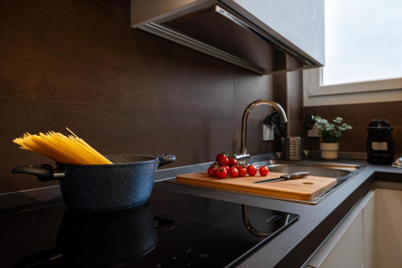 Appartamenti Vista Mole, Centro A 15 Min - Luxury Suites & Fast Wifi Torino Exterior foto