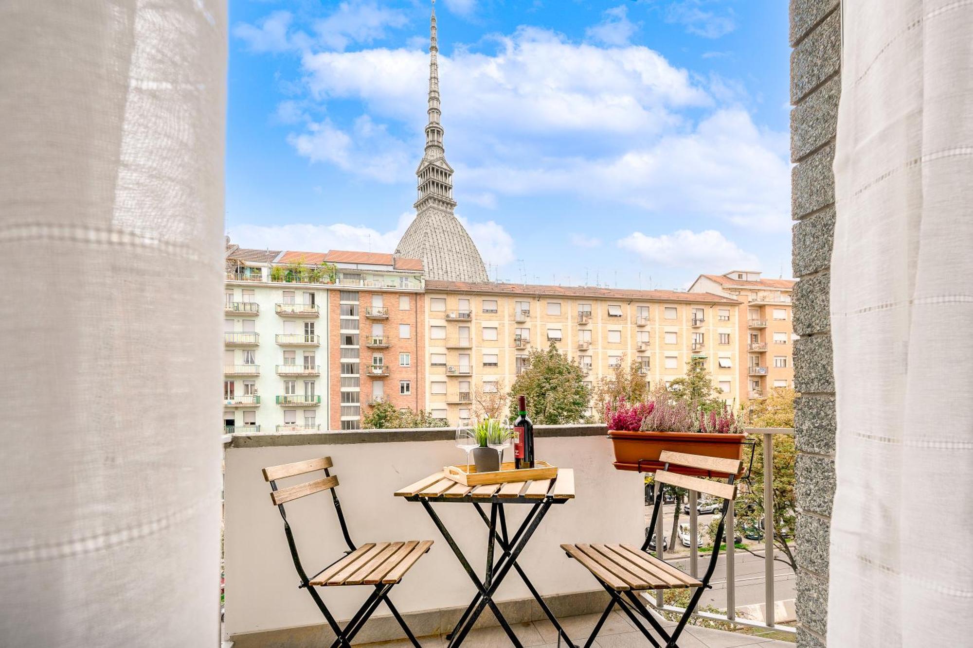 Appartamenti Vista Mole, Centro A 15 Min - Luxury Suites & Fast Wifi Torino Exterior foto