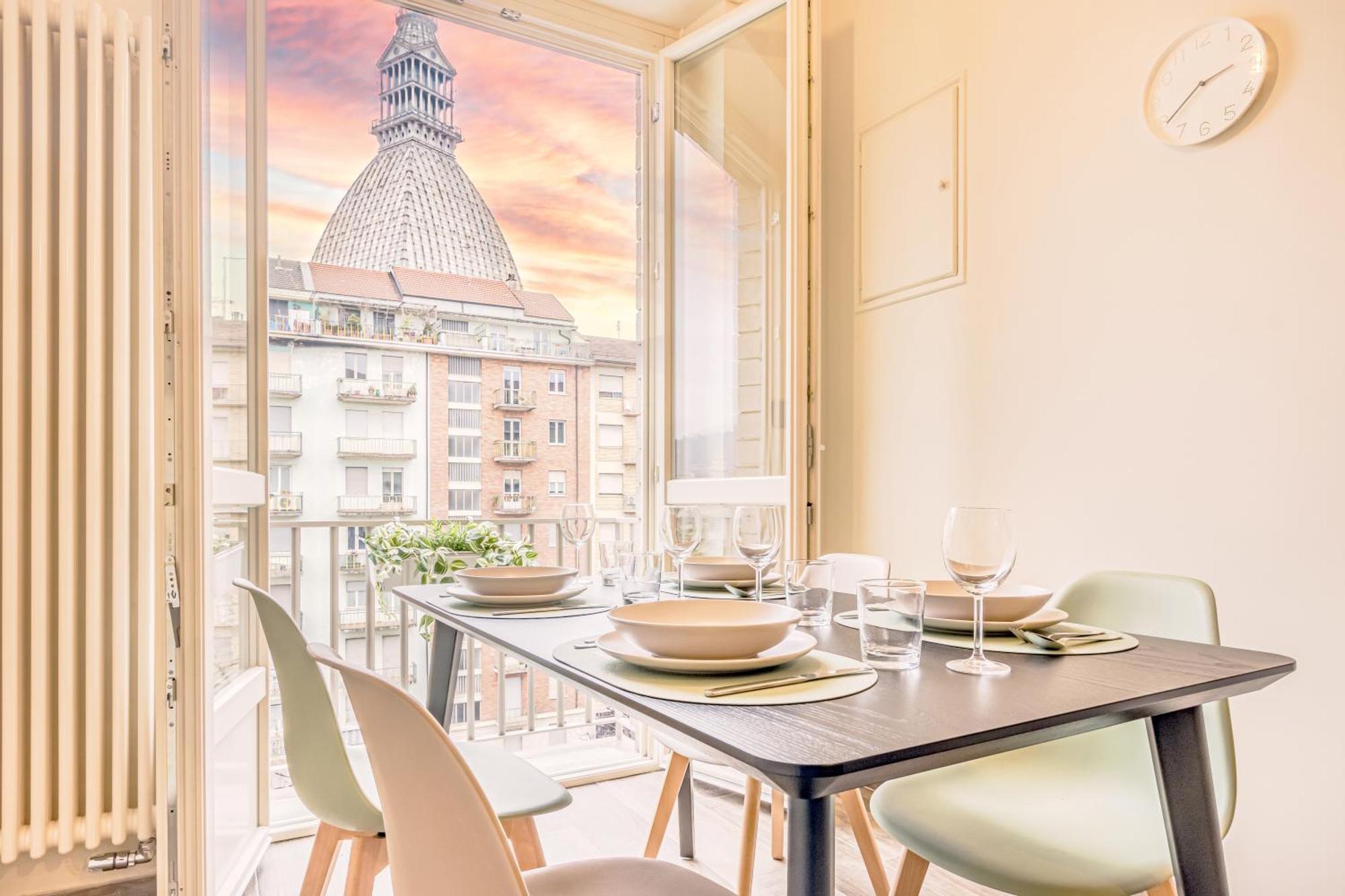Appartamenti Vista Mole, Centro A 15 Min - Luxury Suites & Fast Wifi Torino Exterior foto